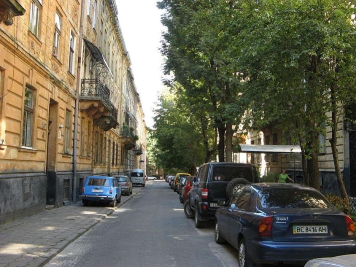 Львовский Дворик Lviv Dış mekan fotoğraf